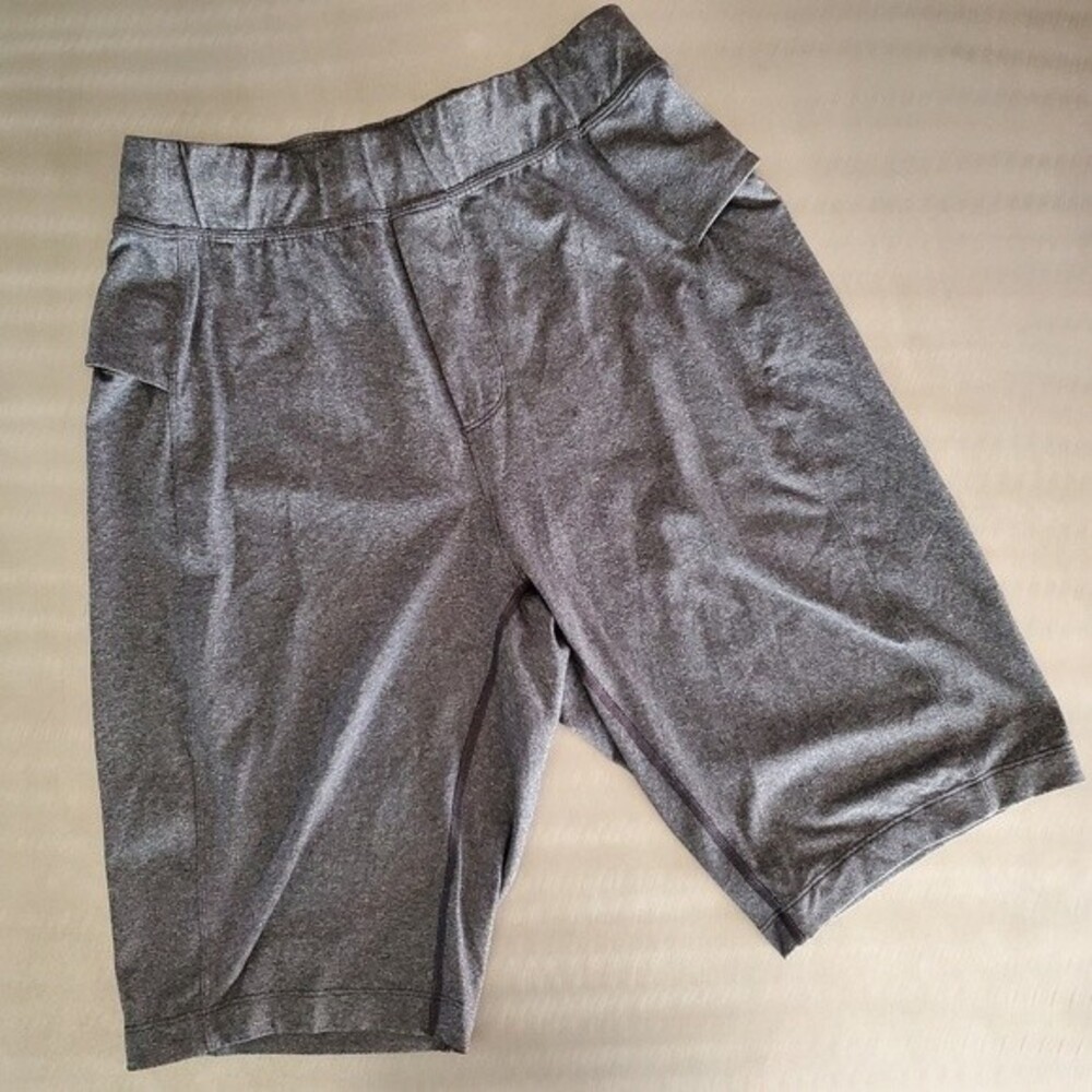 Lululemon Mens 11 Inch Linerless Athletic Shorts Gray Medium